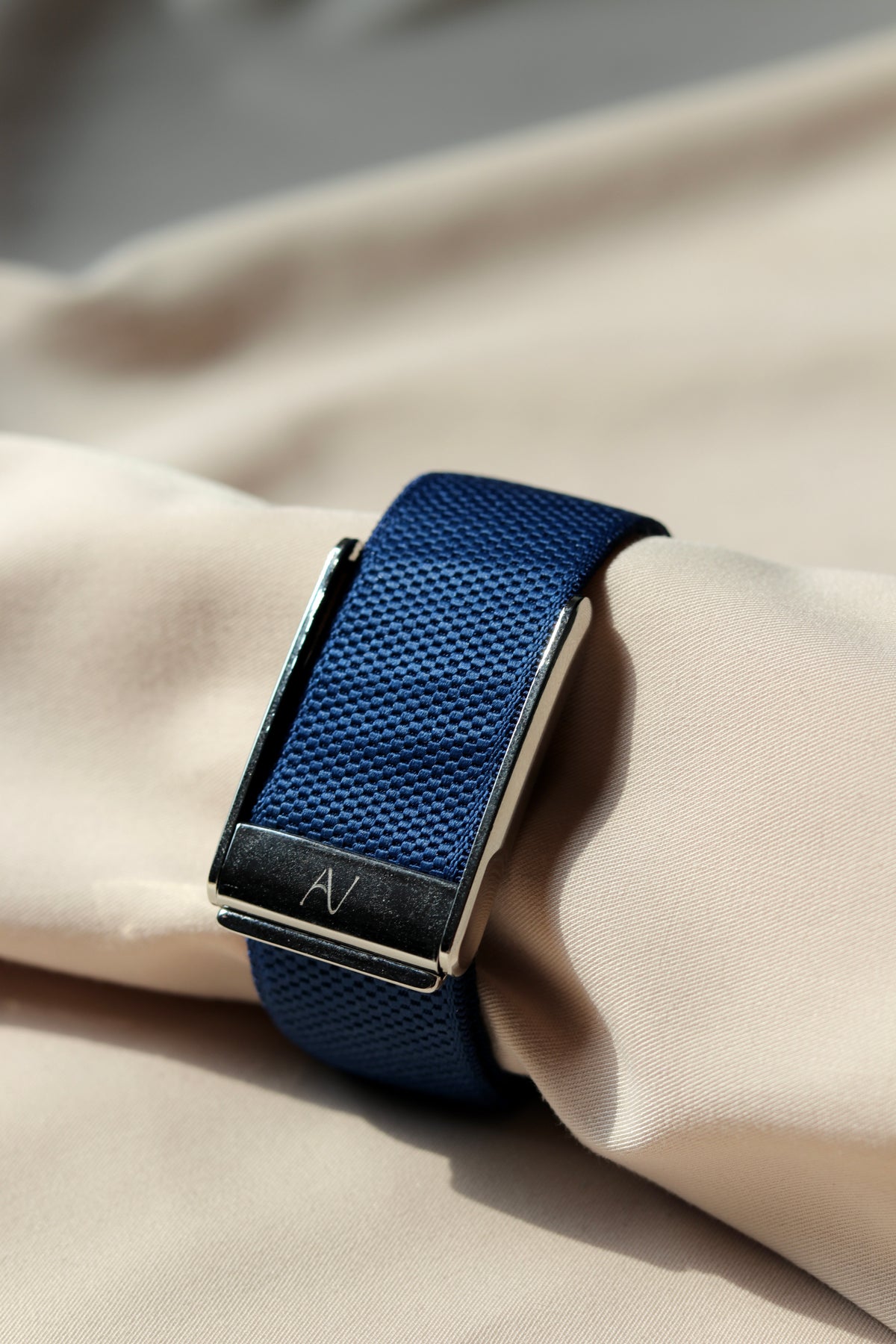 WHOOP Performance Band - Navy / Silver Buckle